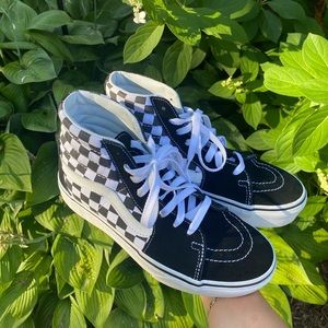 SK8-Hi Platform Checkered Vans